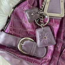 Load image into Gallery viewer, Purple Daisy Patent Leather Hand Bag
