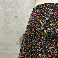 Load image into Gallery viewer, Orange Red Autumn Flowers Tier Midi Skirt
