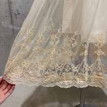 Load image into Gallery viewer, Cream Beige Floral Mesh Overlay Midi Skirt
