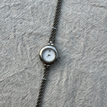 Load image into Gallery viewer, Silver Chain Circle Green Vintage Watch
