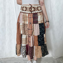 Load image into Gallery viewer, Grunge Beige Mixed Brown Flower White Core Crochet Band Patchwork Maxi Skirt
