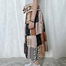 Load image into Gallery viewer, Grunge Beige Mixed Brown Flower White Core Crochet Band Patchwork Maxi Skirt
