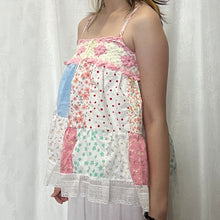 Load image into Gallery viewer, White Main Pink Crochet White Flowers Patchwork Cami Top
