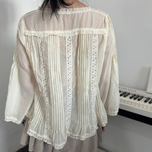 Load image into Gallery viewer, Axes Femme Cream Lace Panels Button Down Long Sleeves Top
