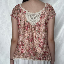 Load image into Gallery viewer, Liz Lisa Pink Floral Plaid Lace Tie Puff Sleeve Top
