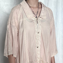 Load image into Gallery viewer, Axes Femme Apricot Lace Fancy Pearl Buttons Cardigan Top
