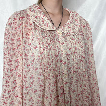 Load image into Gallery viewer, Baby Pink Floral Spring Alice Collar Button Long Sleeve Top
