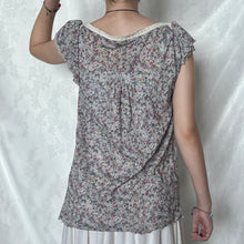 Load image into Gallery viewer, Purple Blue Floral Bohemian Lace Up Cap Sleeve Top
