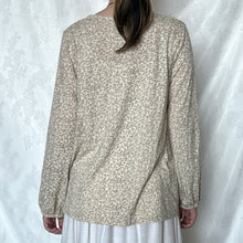 Load image into Gallery viewer, Cream Baby Floral Brown Chest Line Long Sleeve Top
