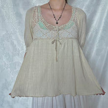 Load image into Gallery viewer, Cream Crochet Chest Pleated Bottom Half Sleeve Top
