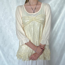 Load image into Gallery viewer, Cream Sweetheart Lace Overlay Long Sleeve Ruffles Top
