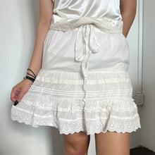 Load image into Gallery viewer, White Cotton Eyelet Tier Mini Skirt
