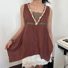 Load image into Gallery viewer, Brown Shells Green Lace Asymmetrical Sleeveless Top
