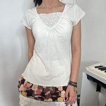 Load image into Gallery viewer, White Cotton Lace Tube Brown Floral Bottom Short Sleeves Top
