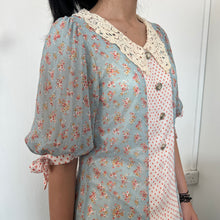 Load image into Gallery viewer, Blue Floral Lace Collar White Polka Buttons Short Sleeves Dress
