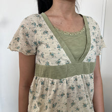 Load image into Gallery viewer, Sage Green Chest Beige Blue Floral Short Sleeves Top
