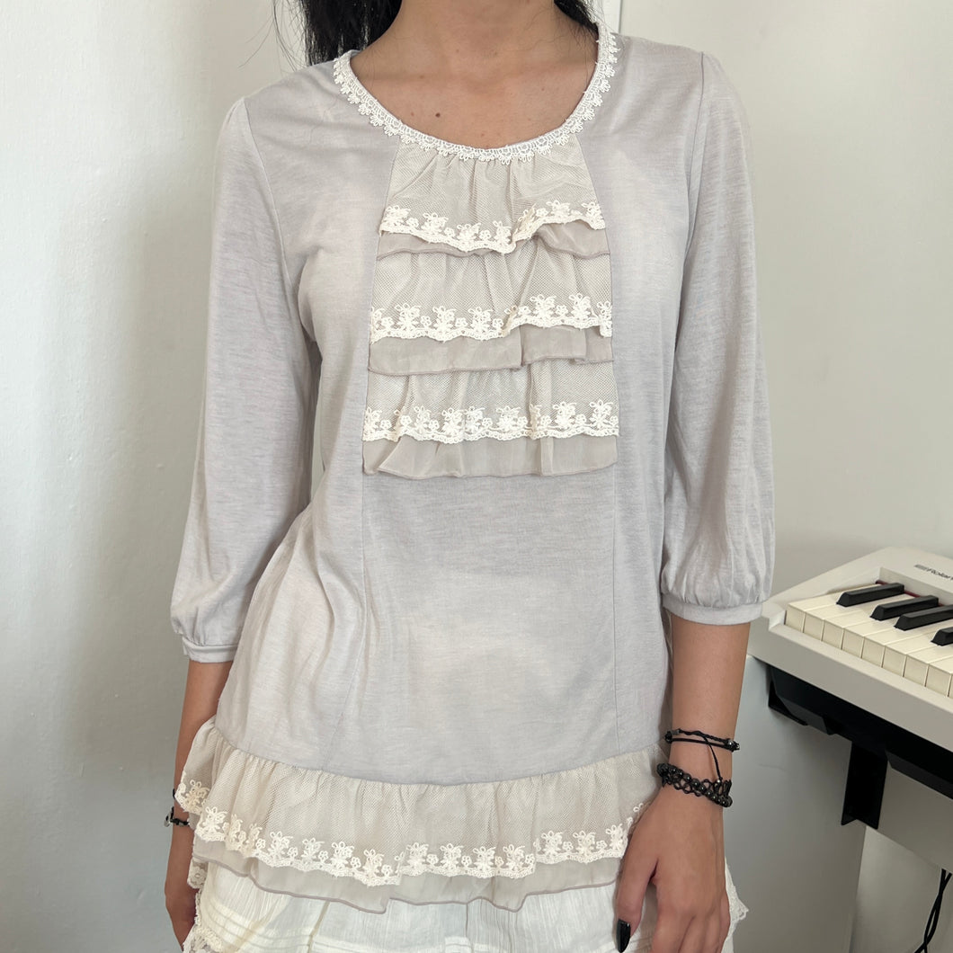 Grey Beige Cotton Cream Ruffles Chest 3/4 Sleeves Top