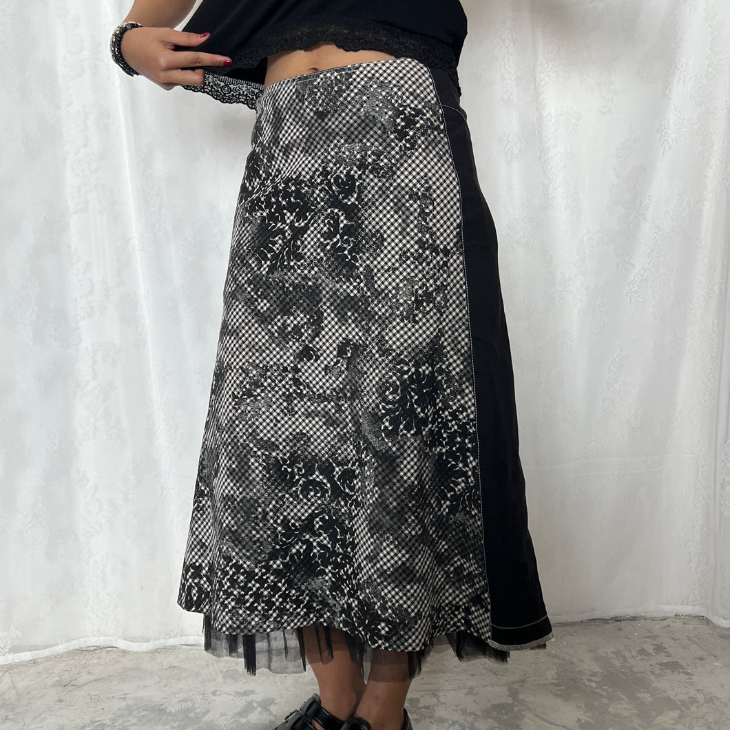 Black Base Mesh Bottom White Grids Maxi Skirt