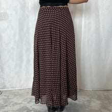 Load image into Gallery viewer, Brown Mesh White Flowers Flowy Aline Skirt
