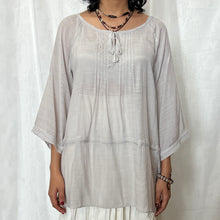 Load image into Gallery viewer, Light Grey Cooling Pleated Chest Tie Long Top
