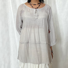 Load image into Gallery viewer, Light Grey Cooling Pleated Chest Tie Long Top
