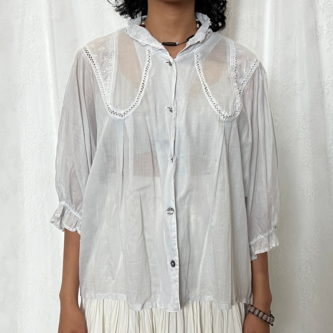 Grey White Flowy Islet Puff Sleeve Top