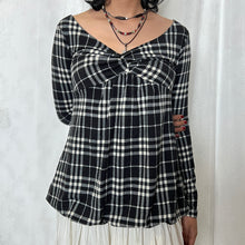 Load image into Gallery viewer, Black Plaid Twist Chest Babydoll Long Sleeves Top
