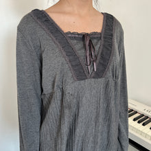 Load image into Gallery viewer, Grey Pleated Bottom Mori Long Sleeves Top
