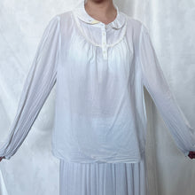 Load image into Gallery viewer, White Long Sleeve Peter Pan Collar Lace Half Button Down Top
