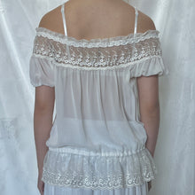 Load image into Gallery viewer, White Fancy Mesh See-Through Alice Puff Button Down Top
