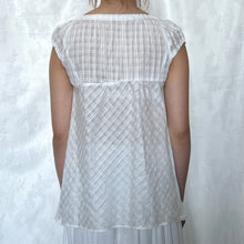 Load image into Gallery viewer, White Faint Plaid Puff Sleeve Cottage Button Down Top
