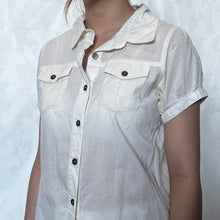 Load image into Gallery viewer, White Cotton Front Two Pocket Button Down Blouse Top
