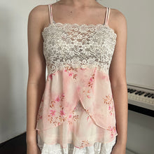 Load image into Gallery viewer, Ombre Pink Floral Lace Tube Cami Top
