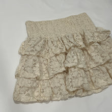 Load image into Gallery viewer, Off White Shirred Waist Lace Tiered Mini Skirt
