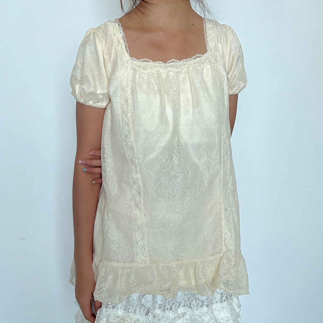 Colza Cream Lace Overlay Puff Short Sleeves Top