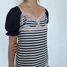 Load image into Gallery viewer, Black Stripes Pink Lace Short Puff Sleeves Top
