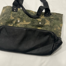 Load image into Gallery viewer, Green Beige Star Black Leather Tote Bag
