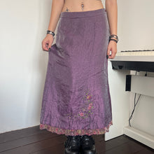 Load image into Gallery viewer, Oriental Purple Shimmer Organza Floral Bottom Long Maxi Skirt
