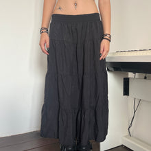 Load image into Gallery viewer, Black Lightweight Simple Tier Long Maxi Skirt
