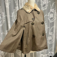 Load image into Gallery viewer, Khaki Brown Peacoat Buttons Fur Cape Coat
