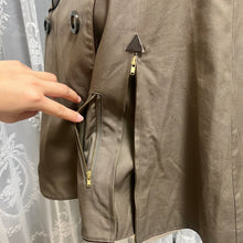 Load image into Gallery viewer, Khaki Brown Peacoat Buttons Fur Cape Coat
