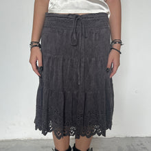 Load image into Gallery viewer, Dark Grey Floral Cut Out Tier Midi Skirt
