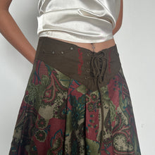 Load image into Gallery viewer, Khaki Oriental Print Lace Up Pleated Skirt
