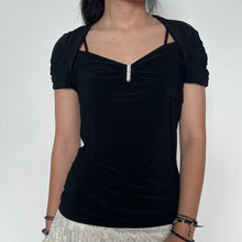 Load image into Gallery viewer, Black 90s/00s Shrug Rhinestones Queen Ruched Short Sleeve Top
